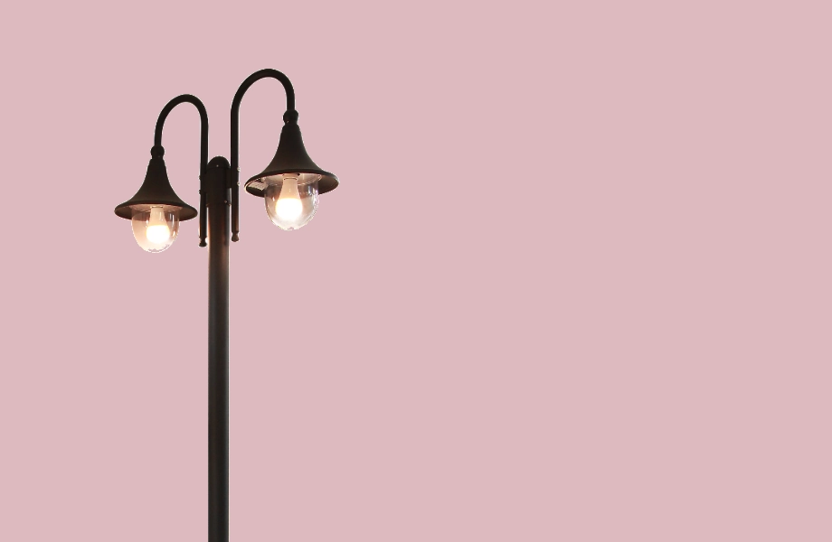 image of Light Pole 2 bULBS